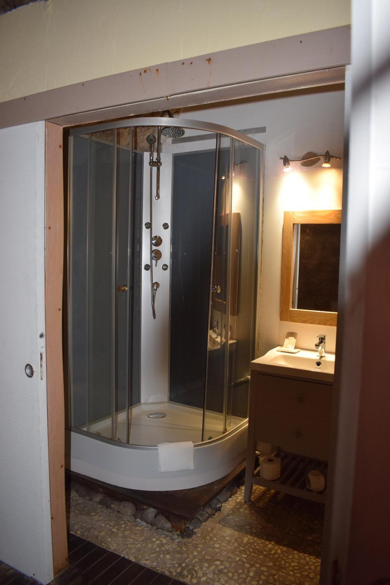 Chambres D'Hotes Troglodytes Le Clos De L'Hermitage อองบวส ห้อง รูปภาพ